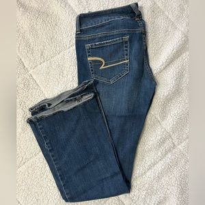 American Eagle flared jeans (short)